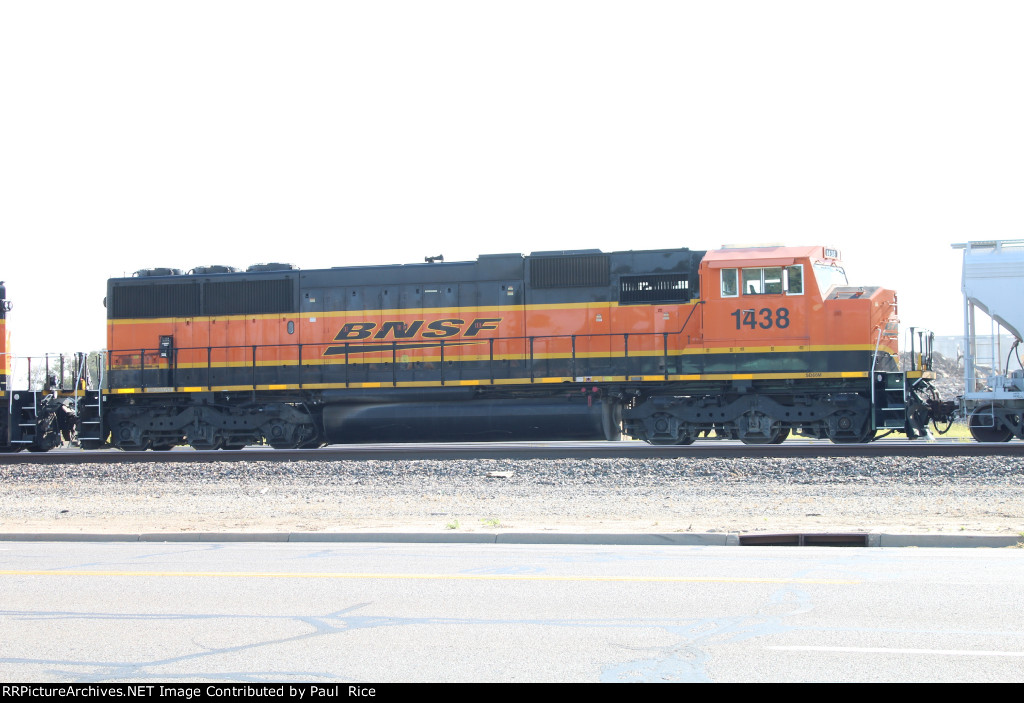 BNSF 1438